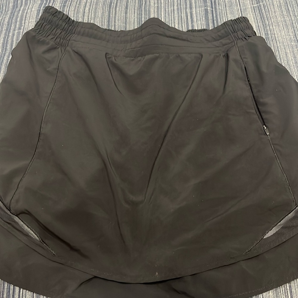 black lululemon tennis skirt